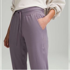 Lululemon ready to rulu joggers with pockets